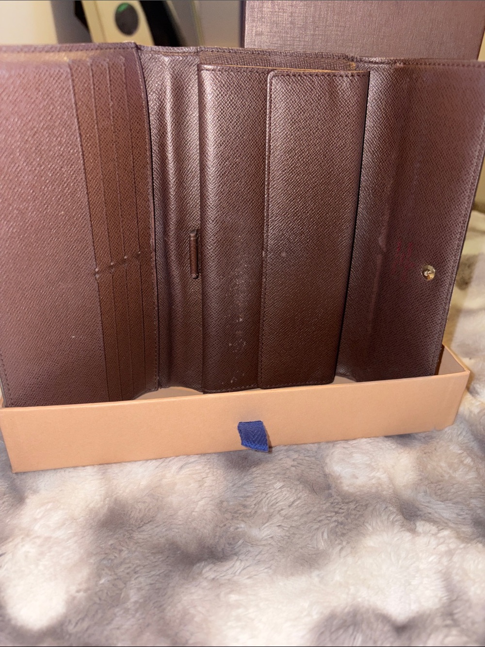 Louis Vuitton Brown Damier Ebene Check Wallet with Gold Snap - Picture 2 of 7